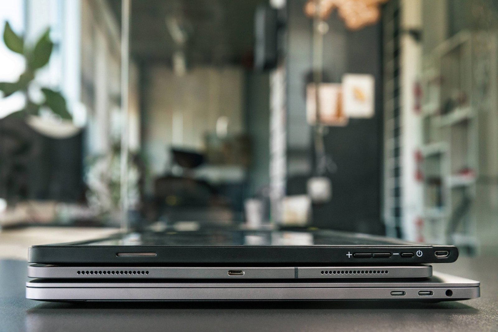 Thinnest Lightest Sleekest Portable Monitor