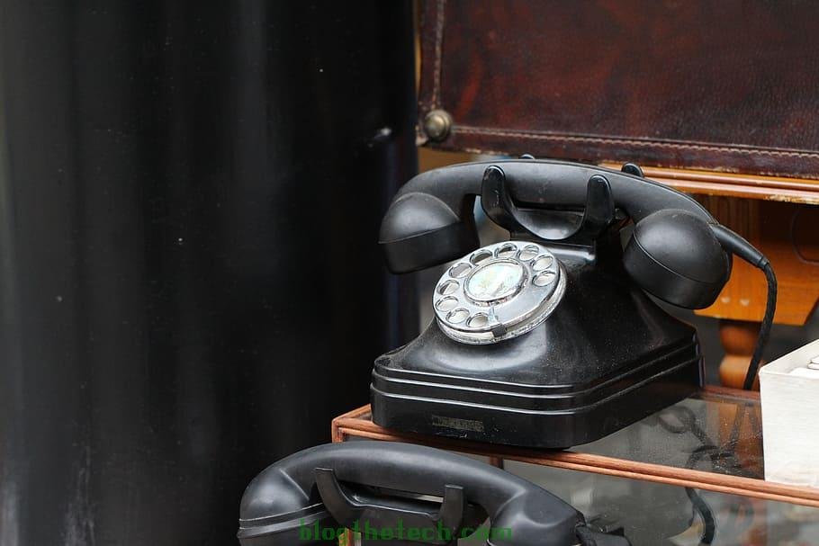 Auction antiquated items