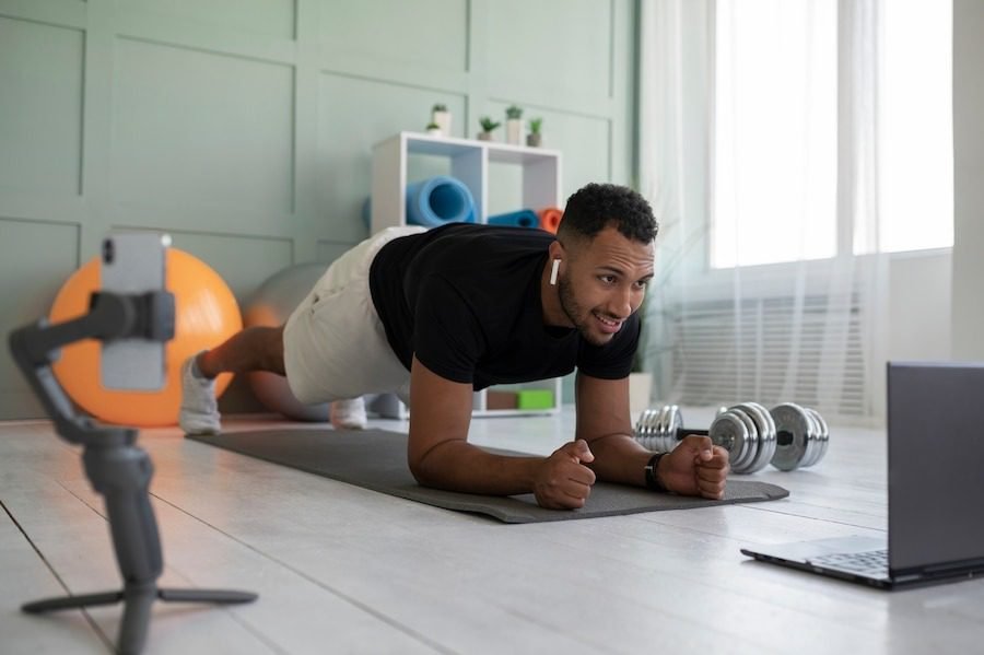 quick-workout fun-virtual-coffee-break-ideas:quick-workout