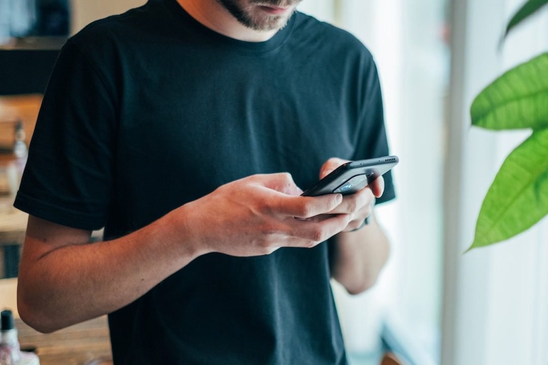 Donor-using-texting-service-for-nonprofits-to-provide-money-for-SMS-campaign
